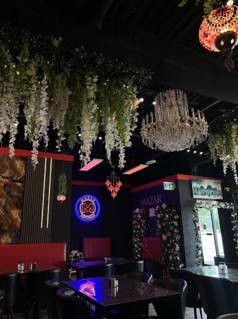 Mazar Restaurant inside